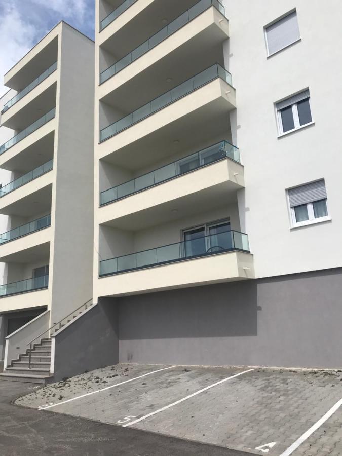 Apartment Leon Makarská Exteriér fotografie